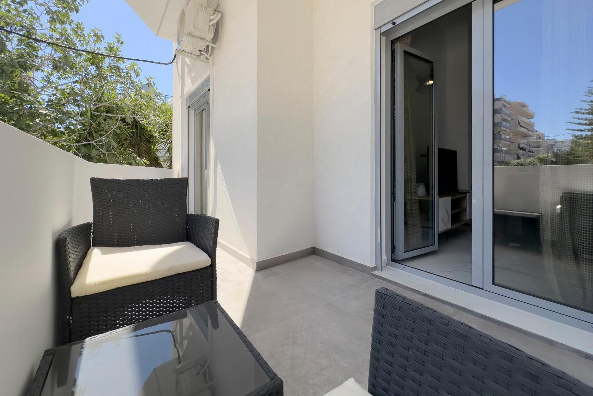 Monterey I1 54 Sqm Cozy In Paleo Faliro Apartment Athen